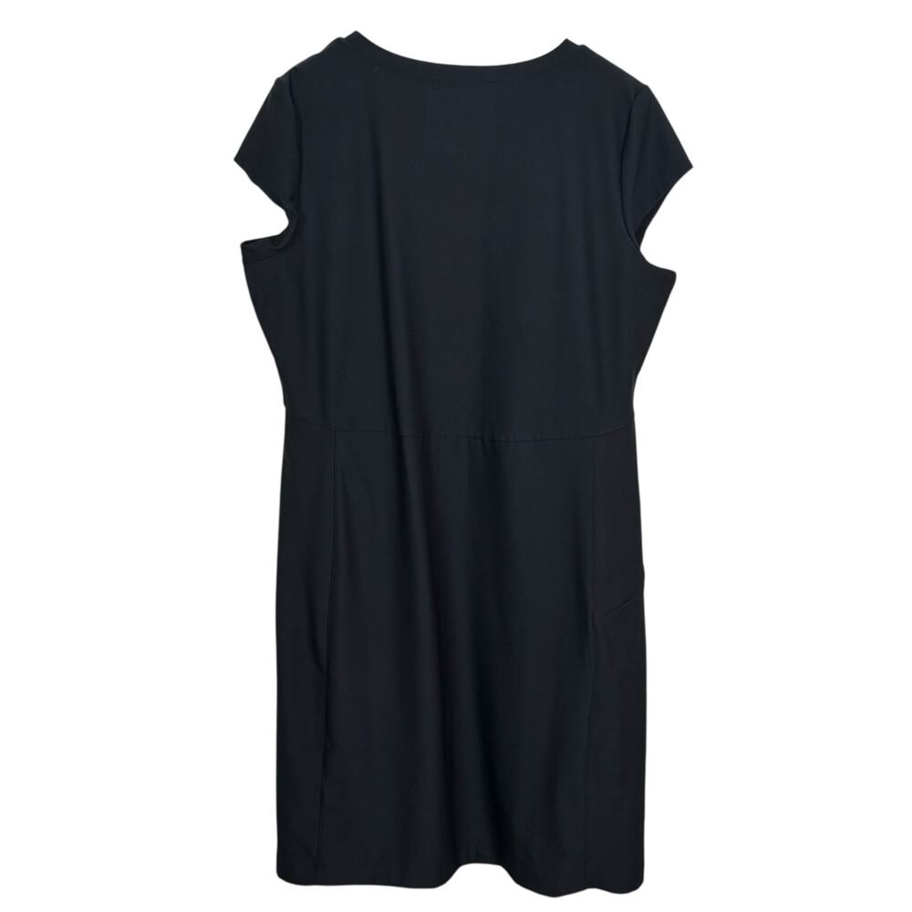 LL Bean Size XL Sport Fitness V-Neck Dress with Zippered Pocket and Cap Sleeves - Picture 5 of 8